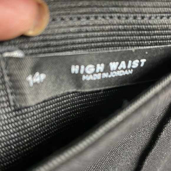 LOFT NEW with Tags cropped Flare Black Pants . Size 14 P - Picture 7 of 9